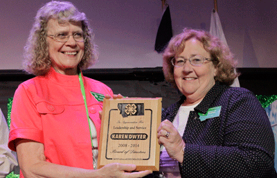 volunteer receiving award